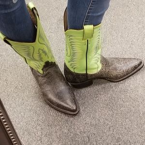 Ladies Cowboy Boots